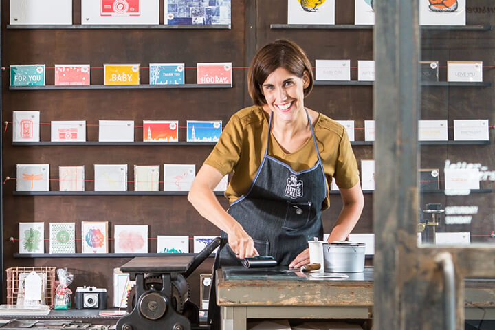 ondernemer in een drukkerij