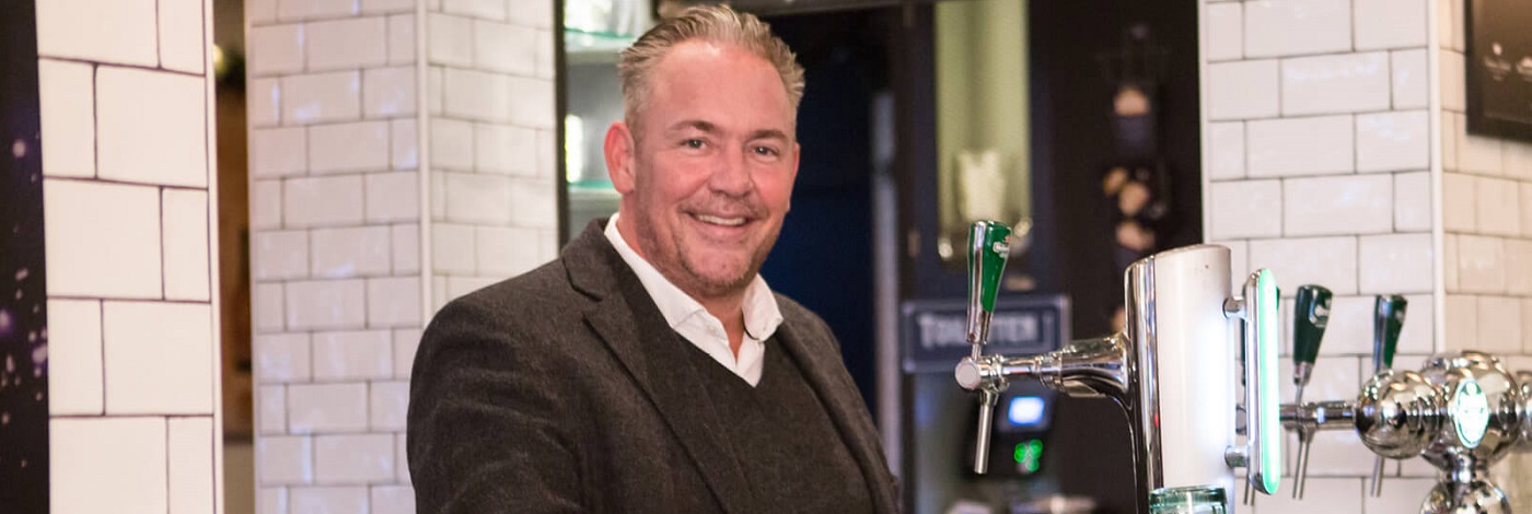 ondernemer in een bar