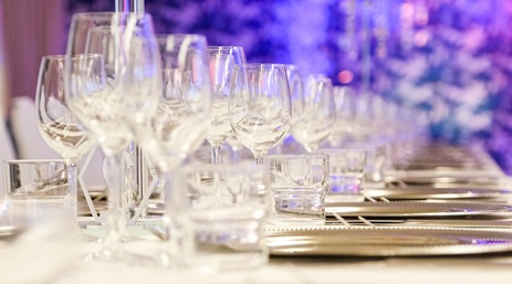 een sjiek gedekte tafel